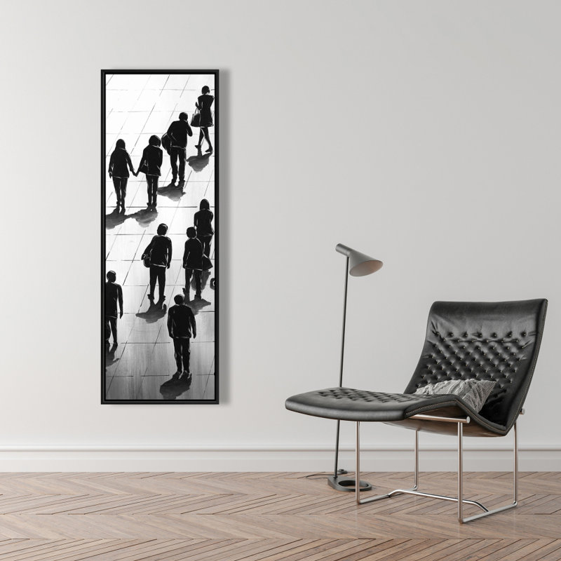 «Silhouettes of People On The Street» sur toile