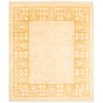 Tapis ivoire 8 pi 1 po x 9 pi 8 po Finha Peshawar Ziegler
