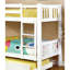 Lit superposé en bois de style transitionnel au dessus d'un lit simple attaché au pied de lit avec échelle et joint à verrou et couchette blanche - non inclus