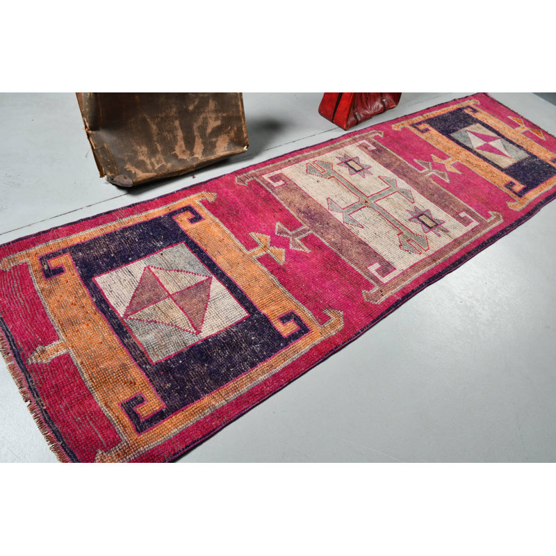 Superbe tapis de chemin de fer turc rétro rose Herki pour la décoration bohémienne