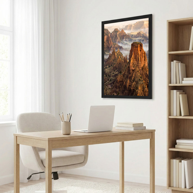 "Red Rock Formations in Misty Desert Valley", art mural sur toile, H 20 po x l 30 po