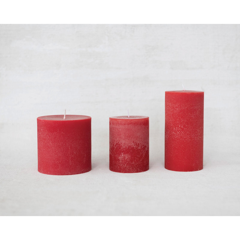 Bougie pilier non parfumée à plis thermolaqués, Pilier 3 po x 3 po, Rouge