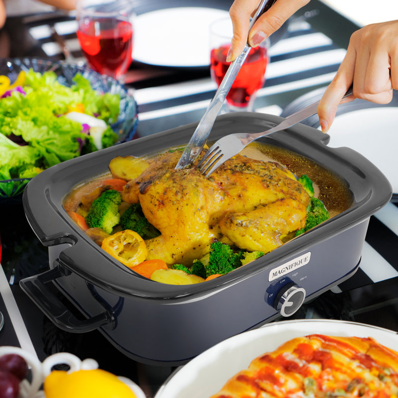 Magnifique 4-Quart Slow Cooker With Casserole Manual Warm Setting, Blue