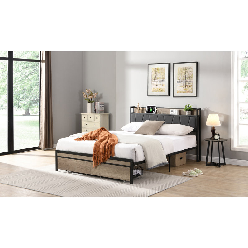 Grand lit en métal avec tête de lit tapissier et rangement - Pas de sommier tapissier, sous-espace, assemblage facile, poids de 70,71 lb, structure plate-forme au fini noir et gris, revêtement en métal, ressort, grand