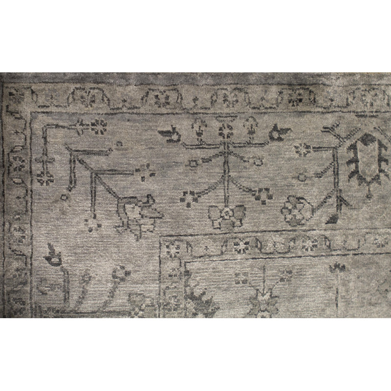 Neo Oriental Area Rug in Beige/Khaki