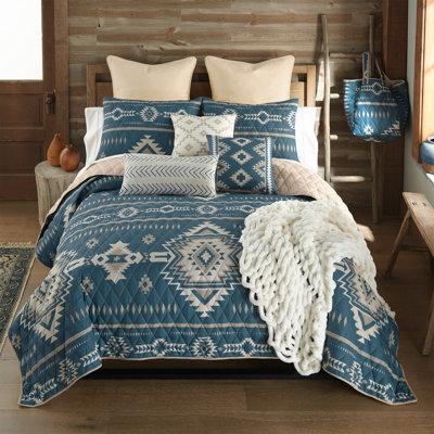 Quilted Geometric Shapes Quilt Set