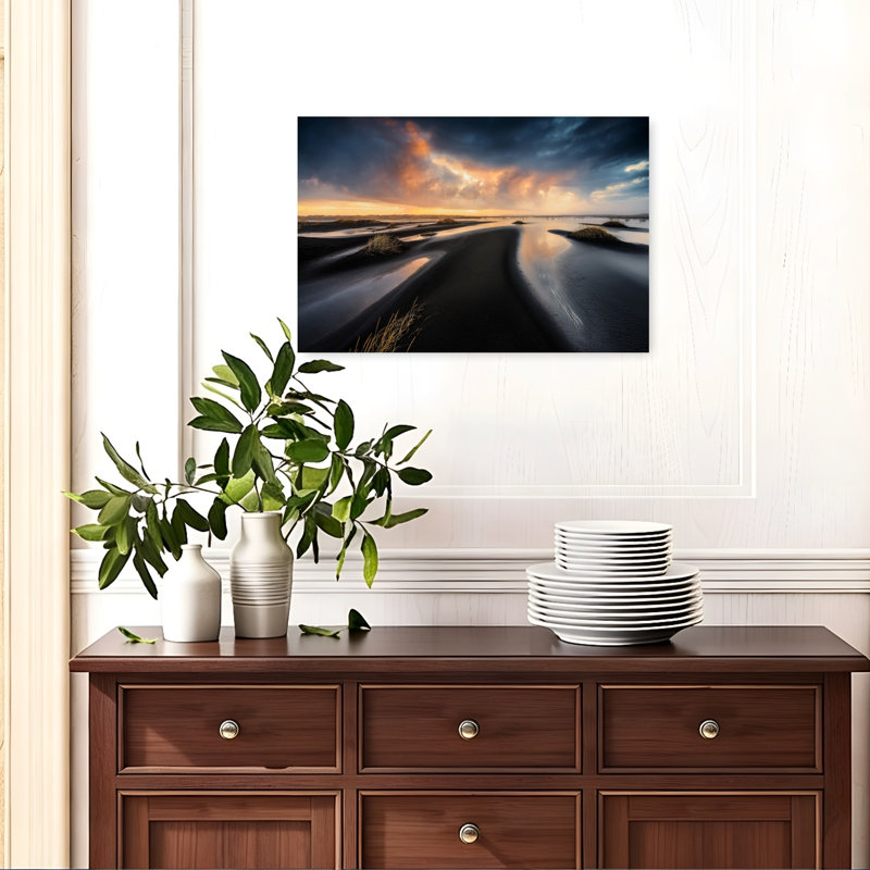 Reflets sur la rivière à l'heure dorée - Paysage dramatique, paisible et serein - Affiche murale nature, 16" H x 24" W