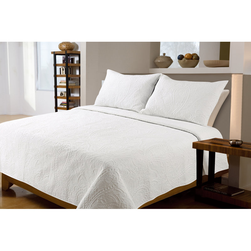Bristin Cotton Twill Paisley Quilt, King, White