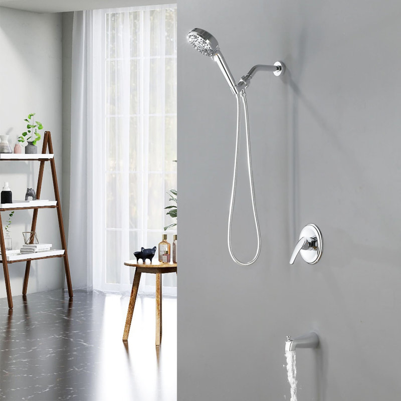 Système de douche mural avec bec de baignoire, robinet de douche à poignée simple filtrée, ensemble de garniture de douche en laiton moderne avec valve brute