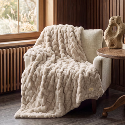Couverture Bedsure en fausse fourrure pour lit simple, ultra douce et chaude, à texture ondulée, décoration luxueuse pour canapé, sofa et lit