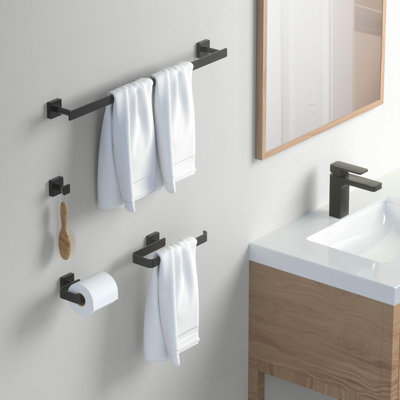 Blaze 4 - Piece Bathroom Hardware Set