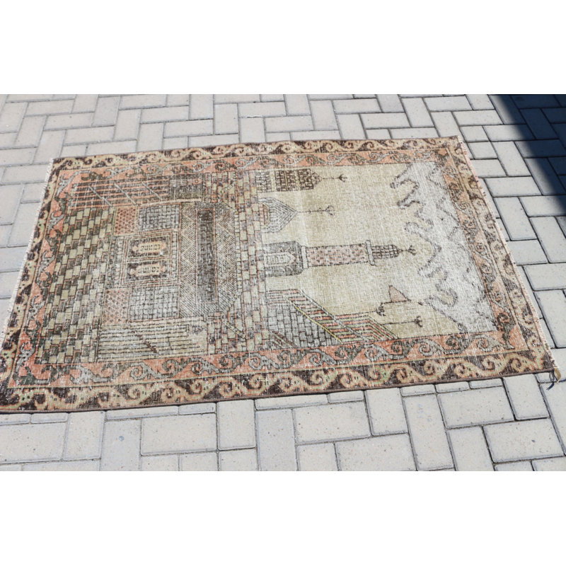 Tapis turc antique brun organique idéal pour l'extérieur et comme tapis décoratif dans les espaces décoratifs