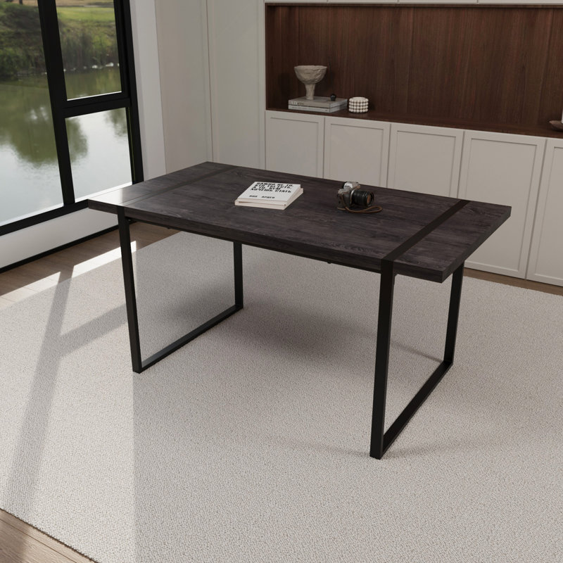 Table de salle à manger 59 po en bois aggloméré rectangulaire industriel moderne noir, 4 à 6 personnes, 1,5 po d'épaisseur en bois d'ingénierie et pieds en métal rectangulaires noirs, utilisé pour la maison et la cuisine