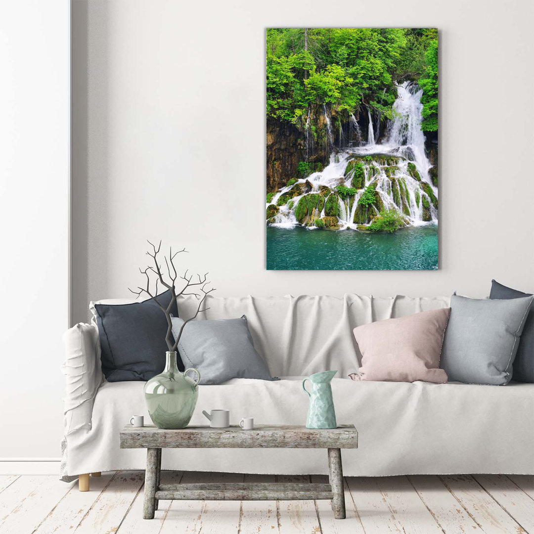 Wasserfall im Wald - Kunstdrucke auf Leinwand