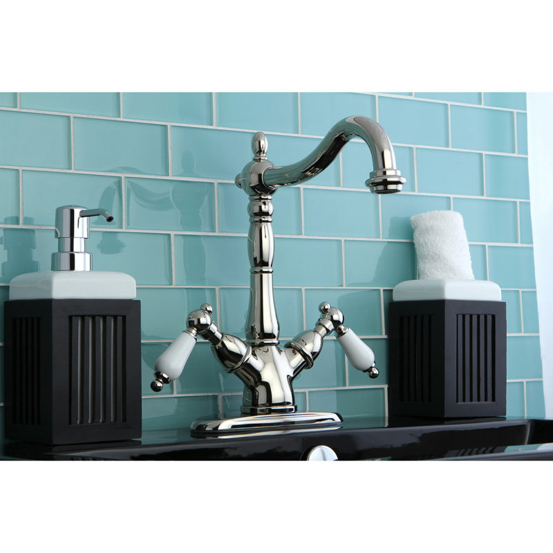 Robinet pour vasque à fixation sur comptoir à deux ou trois trous Kingston Brass Heritage, Nickel poli