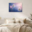 Art mural sur toile, têtes de pissenlit blanches sur fond de ciel bleu et rose-986373855