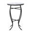 Élégante table d'extérieur avec mosaïque: pieds bleus et blancs côté attrayant