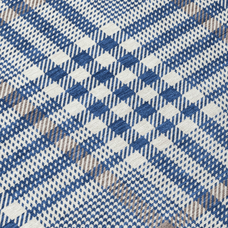 Navy Plaid Synthetic Washable Indoor/Outdoor Rug 2'6" x 3'10"