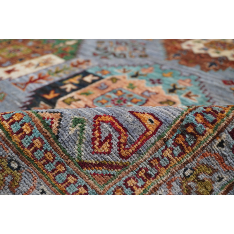Tapis de haute qualité noué à la main
