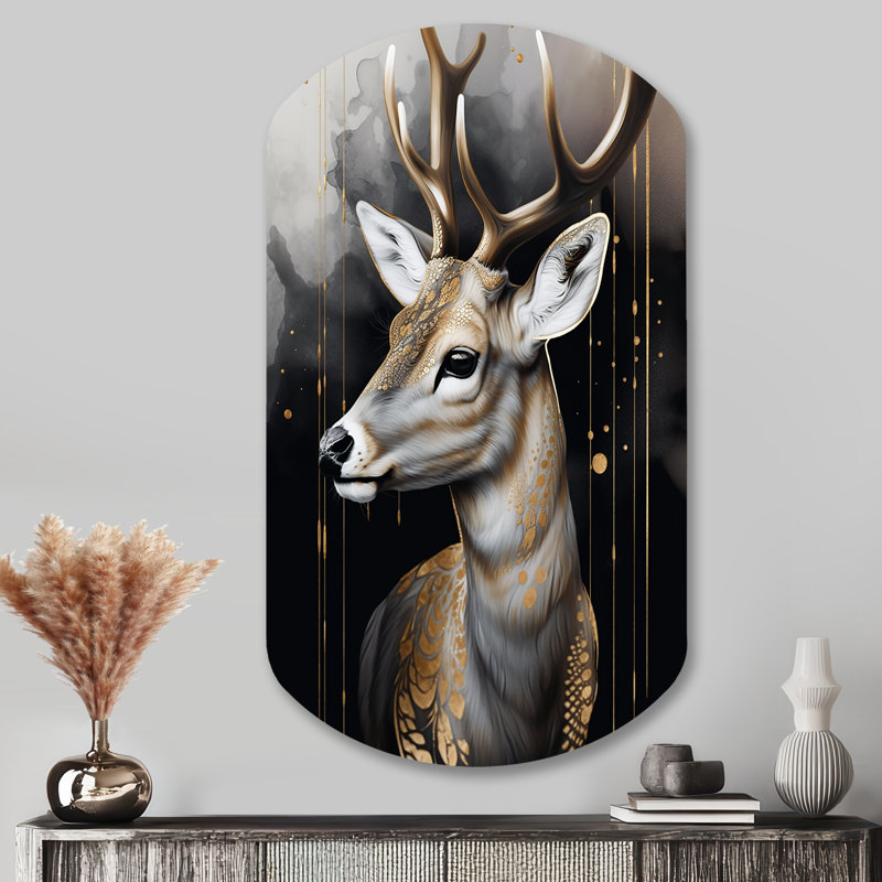 Portrait de cerf dans la nature - Décoration murale irrégulière en forme de cylindre, H 43 po x l 23 po