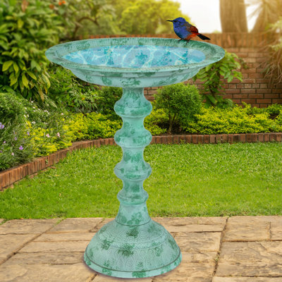 Backyard Beauty Cast Aluminum Bird Bath