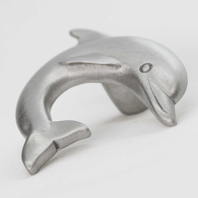 1.9" Dolphin Right Facing Small Knob, Brushed Nickel, 1.9" L x 1.7" W
