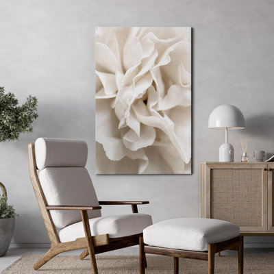 «Ivory Garden Flowers Subtle Floral Elegance» sur