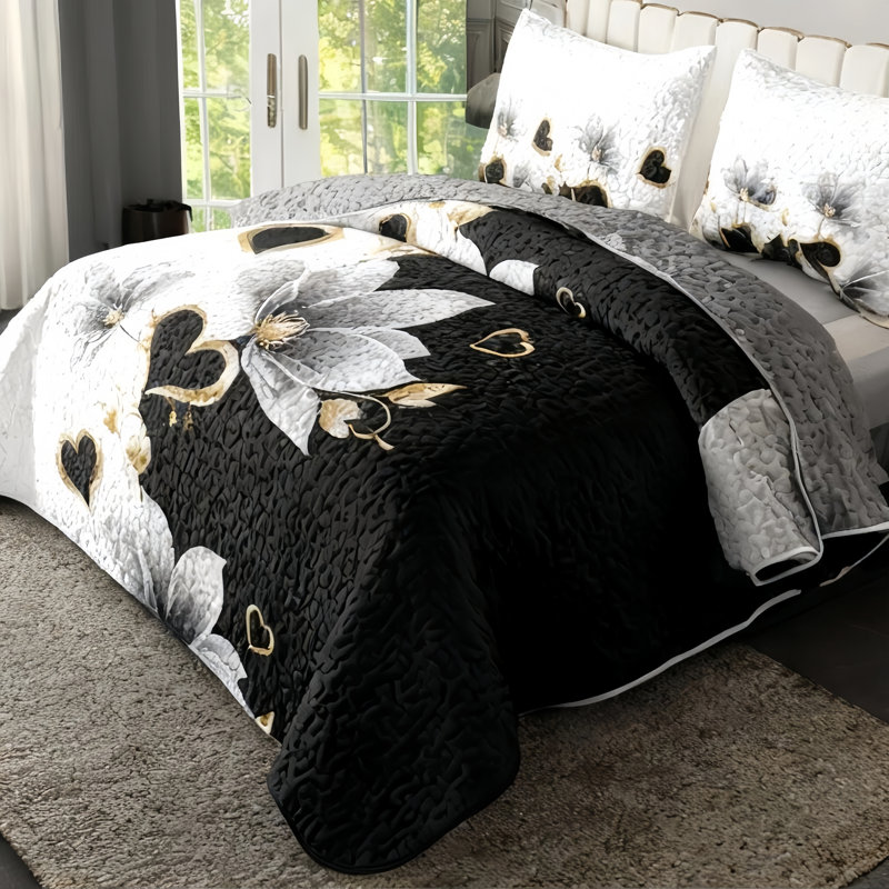 Ensemble de literie pour grand lit 4 pièces à motif floral bleu marine (grand / très grand / très grand californien) - courtepointe en microfibre matelassée + taies décoratives + drap-housse