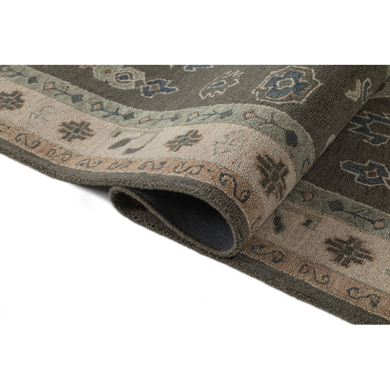 Noble Hand Tufted Wool Indoor Rug, 2'6x8'