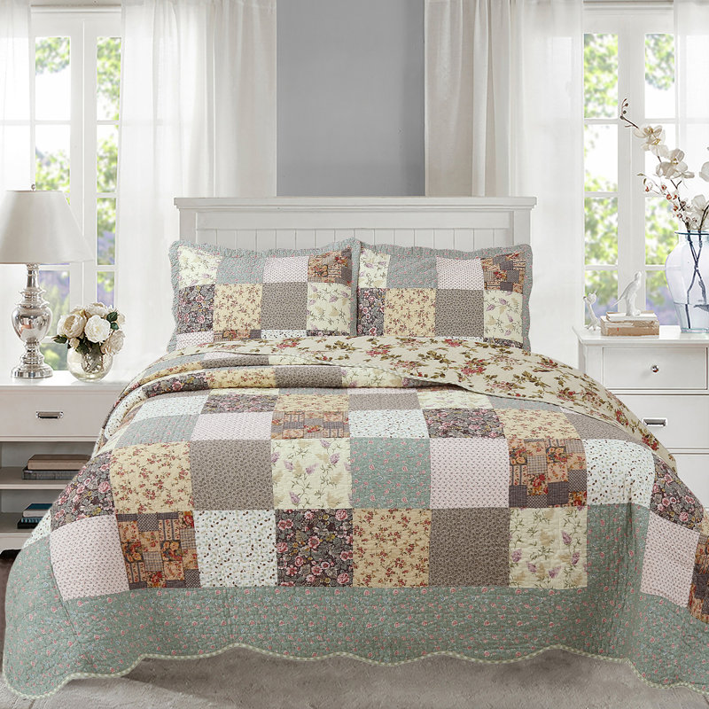 BB2022-080 Cotton Floral Quilt, Queen Quilt + 2 Standard Shams 