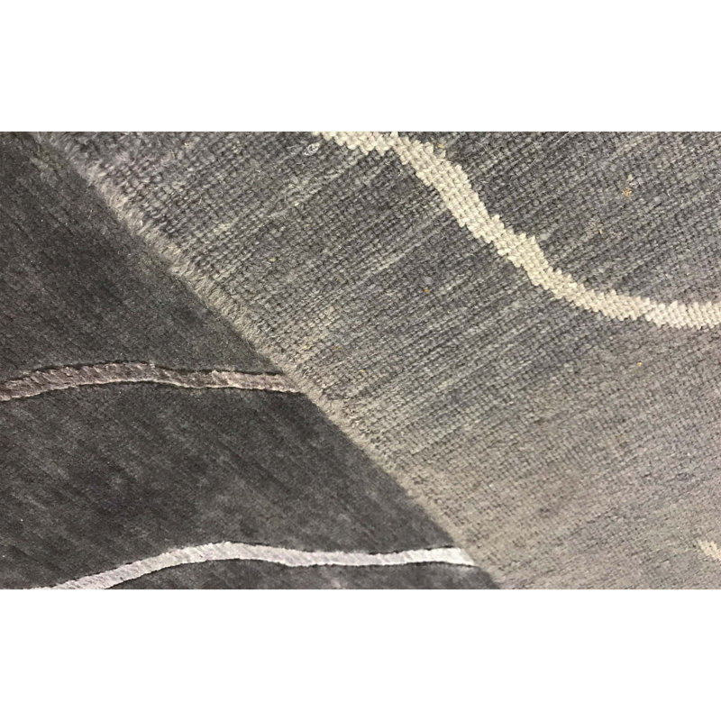 Himalayan Abstract Area Rug in Gray