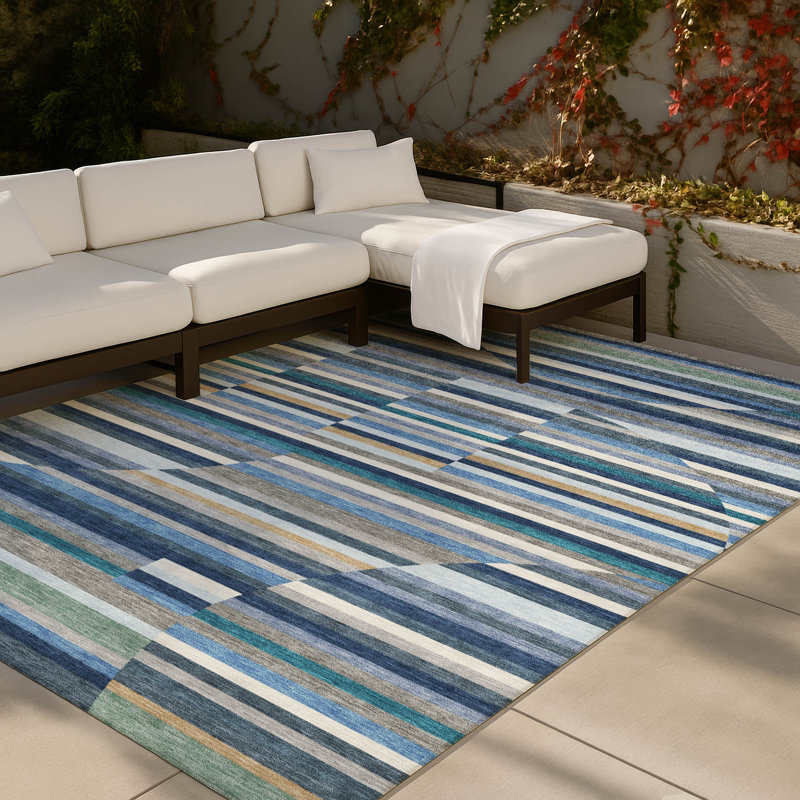 Machine Washable Indoor/Outdoor Chantille ACN2600 Stripes Rug, Navy, 2'6" x 3'10"