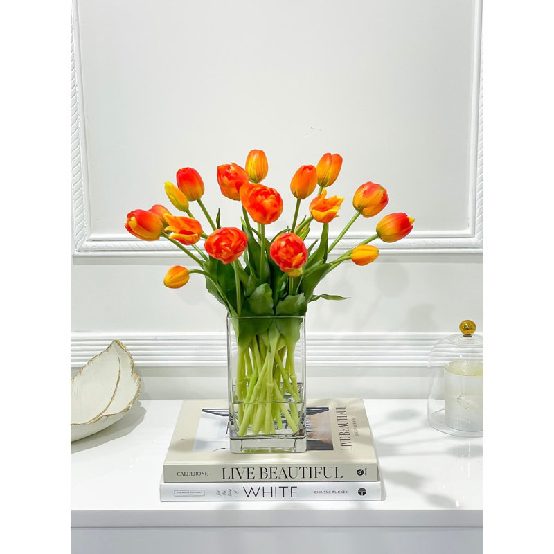 Arrangement floral tulipes dans un vase, Orange