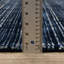 Tapis touffeté à rayures bleu marine et bleu en laine et viscose Shafia-494855631