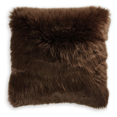 Bellethrone Pillow (Set Of 4)