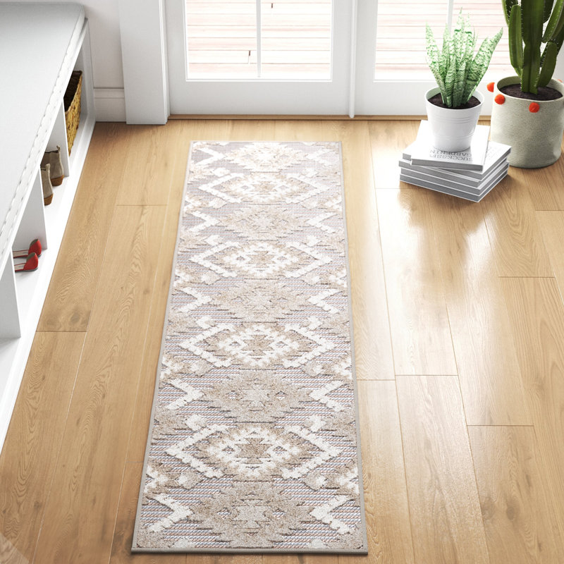 Joaquin High-Low Pile Neutral Diamond Kilim Beige/Gray Indoor/Outdoor Rug, Runner 2' x 8'