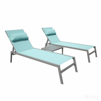 Ensemble de 3 chaises longues de patio, chaises longues de piscine en aluminium avec table d'appoint, fauteuil inclinable d'extérieur réglable pour la piscine, la plage, la cour et le balcon (bleu lac)