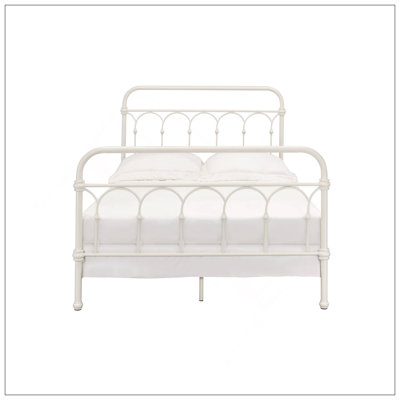 White Full Bed With Spindle Headboard, Durable Metal Frame, And Sturdy Slats For Optimal Support And Classic Elegance