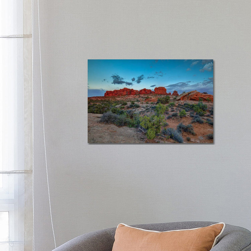 A Utah Rock And Glow Sunset - Wrapped Canvas Print, 66.04 cm H x 45.72 cm W x 1.91 cm D