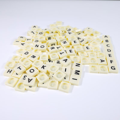 FixtureDisplays 9+ Scrabble