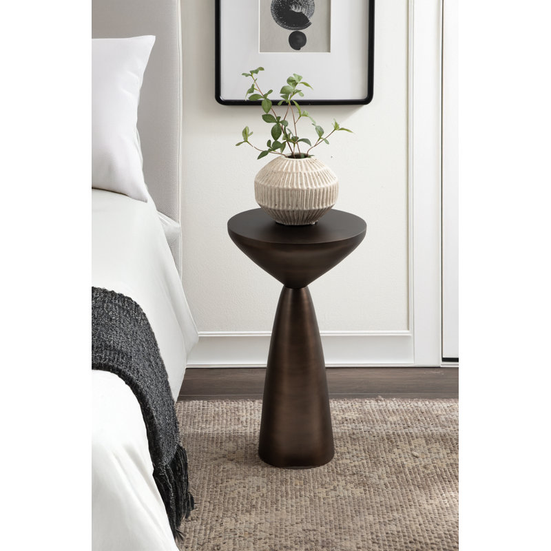 Table d'appoint ronde en métal Steeves