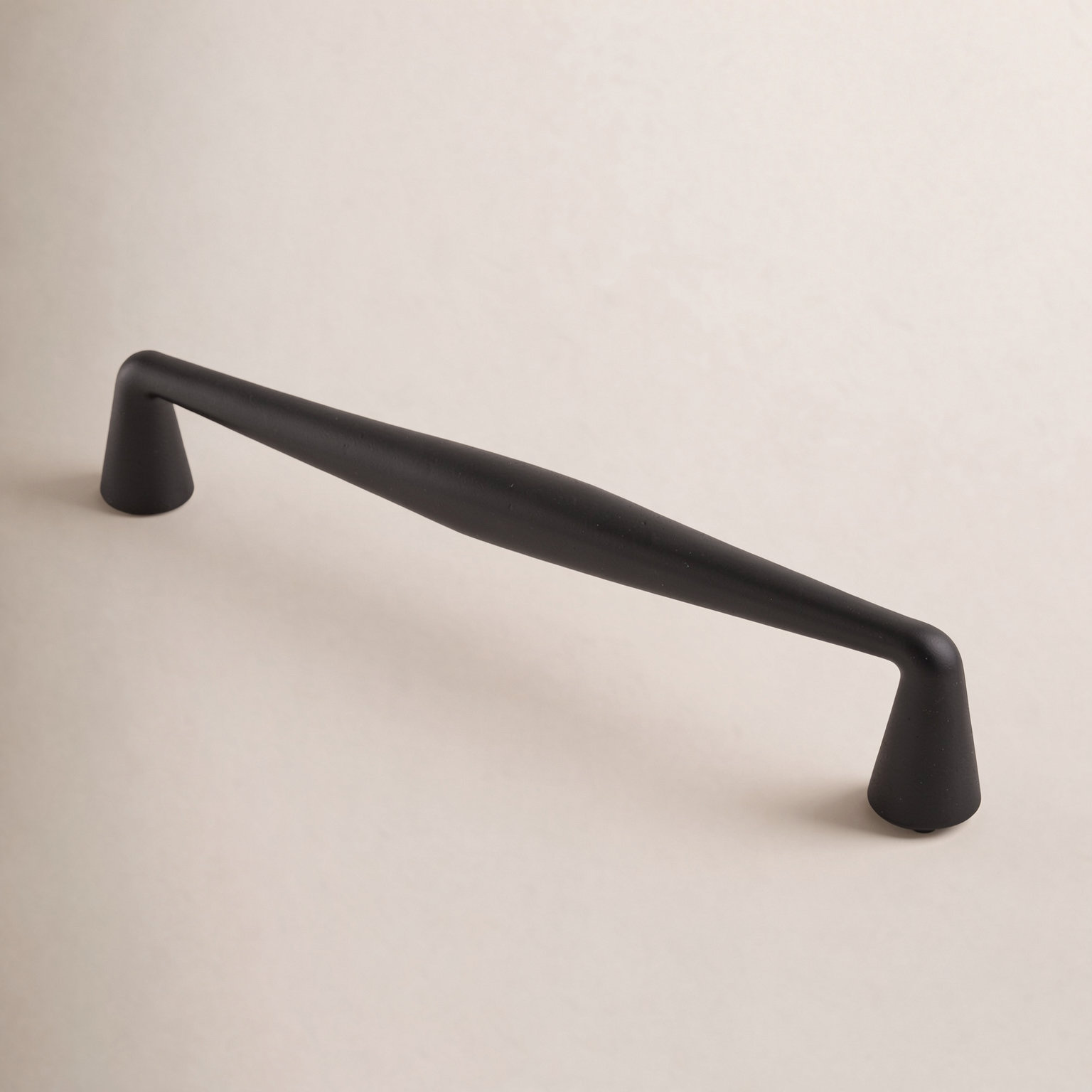Center Bar Cabinet Pull Multipack, Black, 5 1/16"