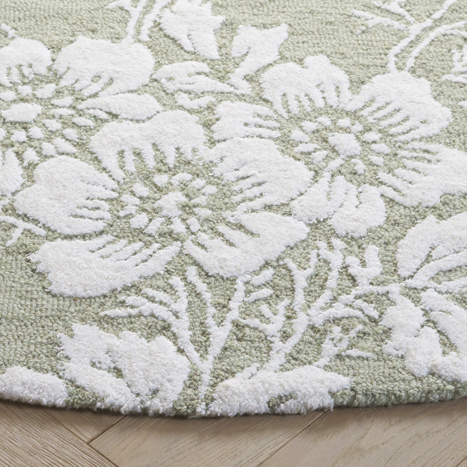 Hand-Tufted Wool Floral Rug, Round 6'