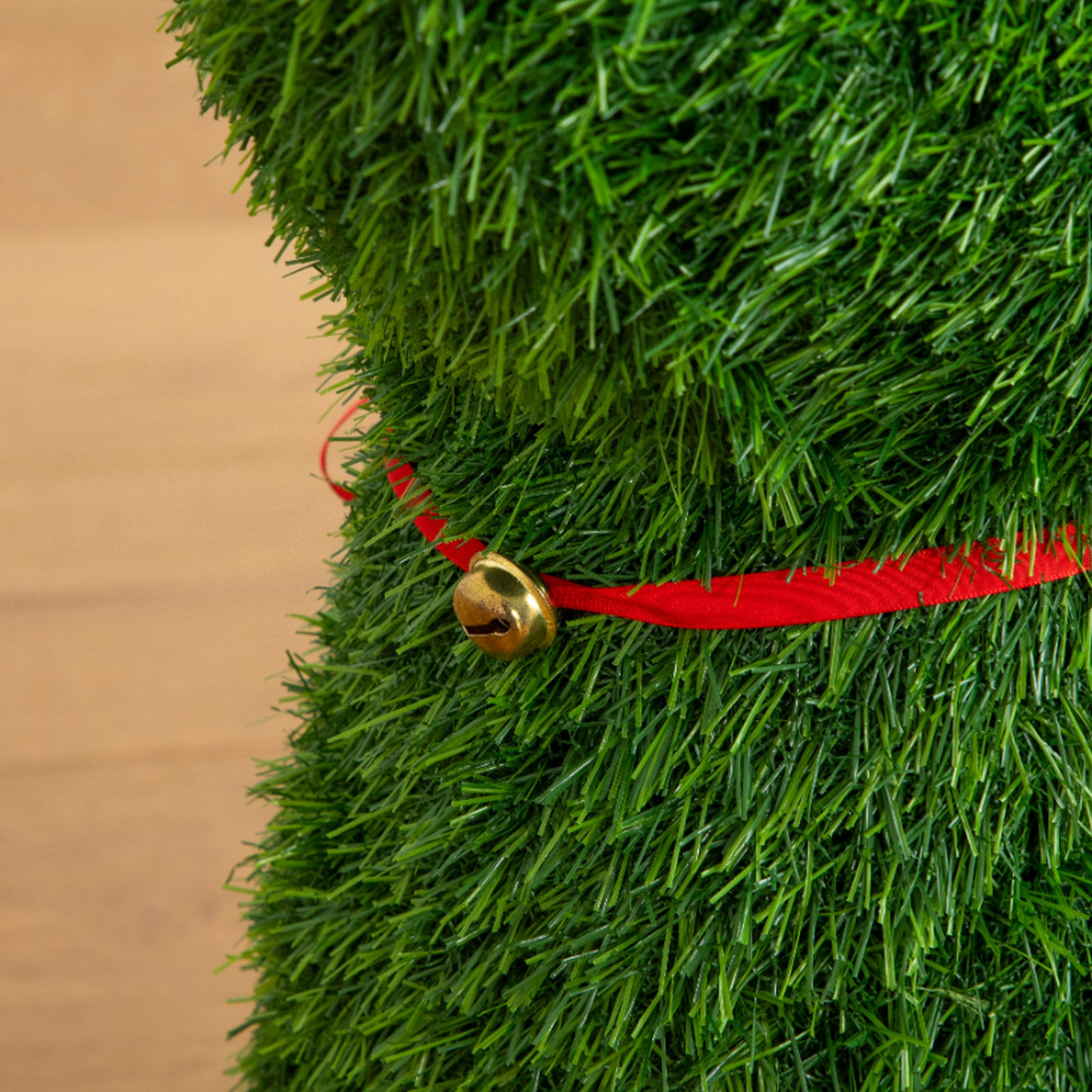 18In. UV Resistant Artificial Grass Garden Plush Topiary Puppy Dog (Indoor/Outdoor)