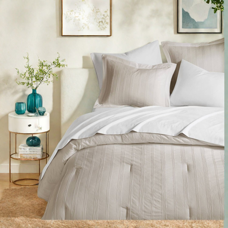 Luxurious 7-piece Cal King Bedding Sets, Polyester Woven Stripes, For Modern Homes