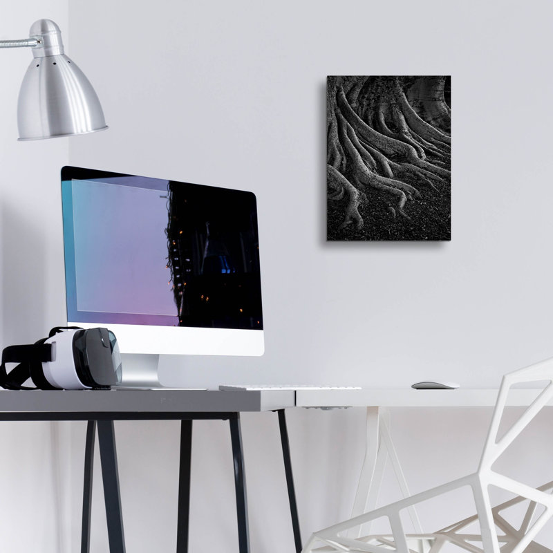 «Entrenched» par SD Smart, art mural en verre acrylique, H 16 po x l 12 po x P 0,13 po