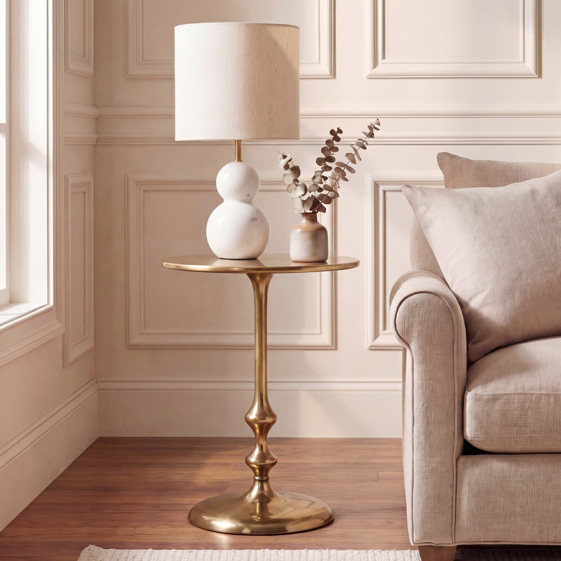 Table de bout, Laiton antique