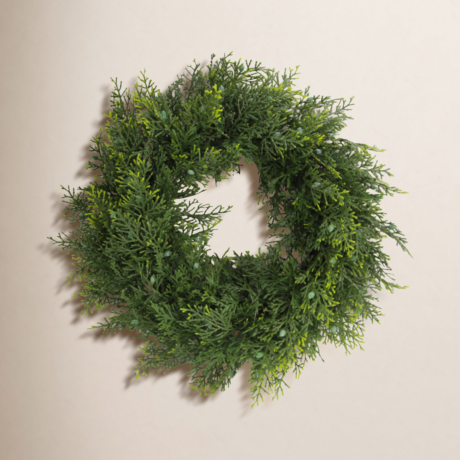 20" Cedar Christmas Wreath