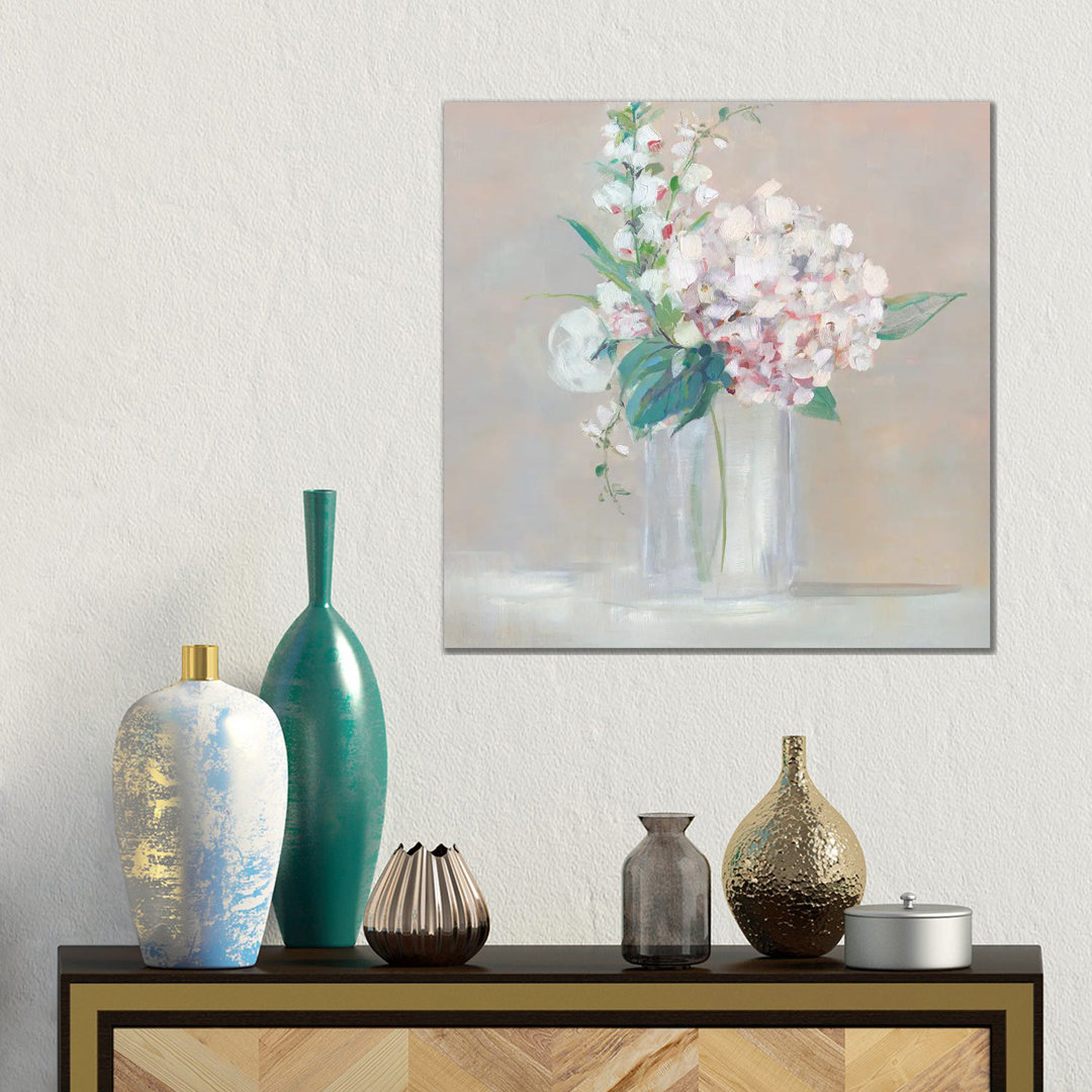 Simply Elegant Coral Berry I von Sally Swatland - Galerie-verpackte Leinwand Giclée auf Leinwand