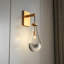 Ensemble de deux appliques murales, appliques murales en laiton et verre de pluie moderne-601855349
